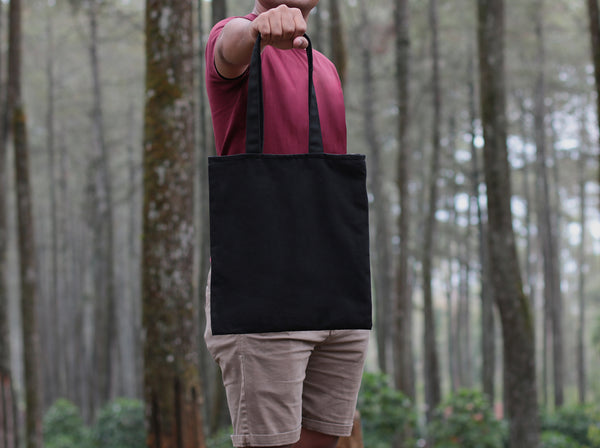 Let’s Talk About Men and Their Tote Bags